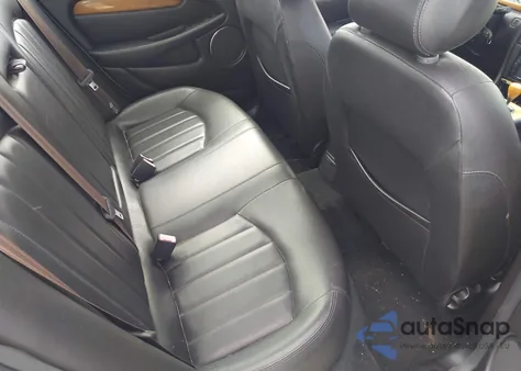 2003 Jaguar X-Type 2.5 z USA, uszkodzony, nr VIN SAJEA51D83XD54169